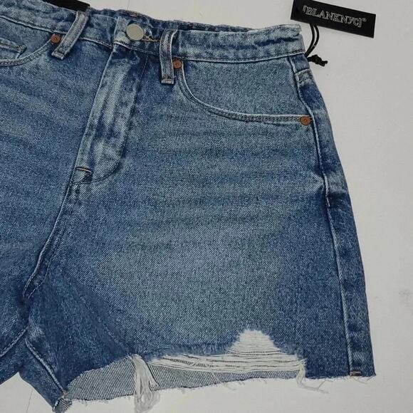 Blank NYC High Rise Ribcage Short NWT Size 28 - Picture 9 of 11